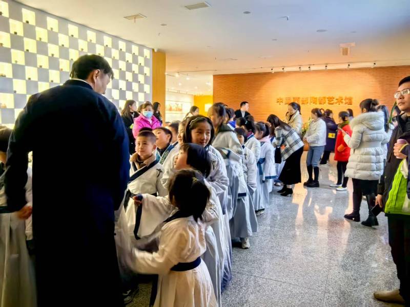 文化赋能：黄冈魔创文旅挖掘城市文化资源的实践探索